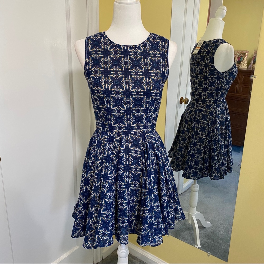 NWT 💫💫 Sundress